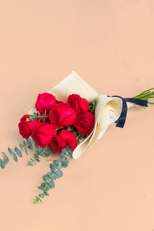 Bouquet of 9 Red Roses - Jute Wrap in Cd. Juarez