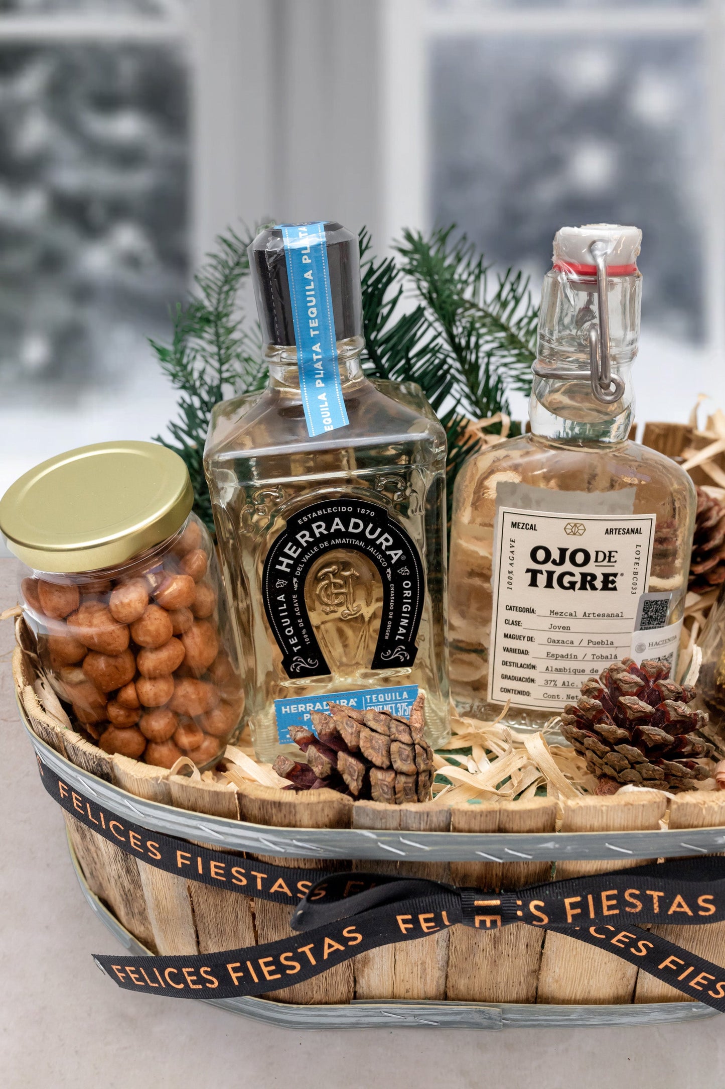 Esencia Festiva - Canasta Navideña