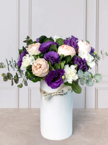 Pedido Especial: ´10 Hortencias Blancas con toque azul