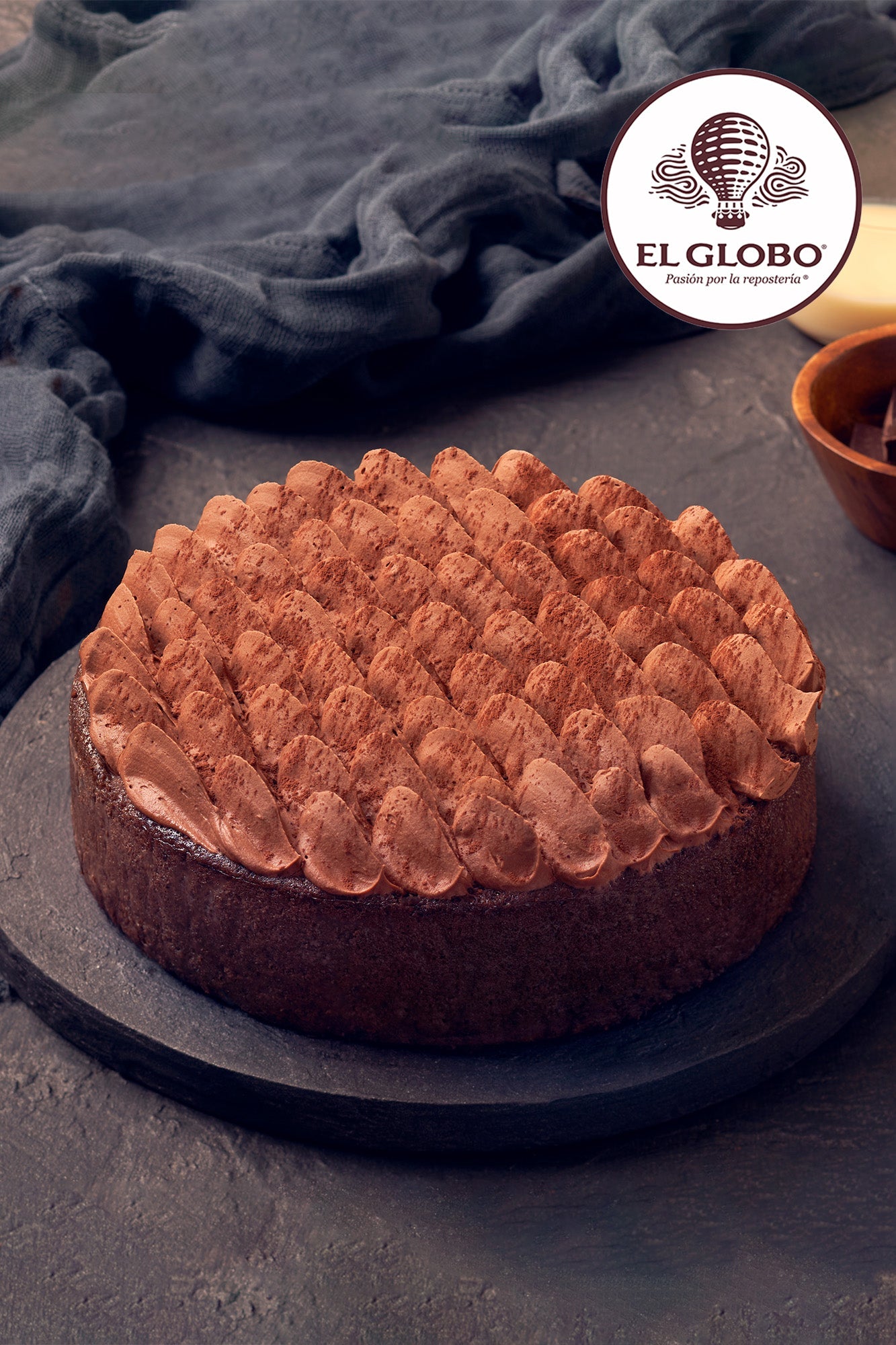 Three Milk Chocolate Cake // El Globo
