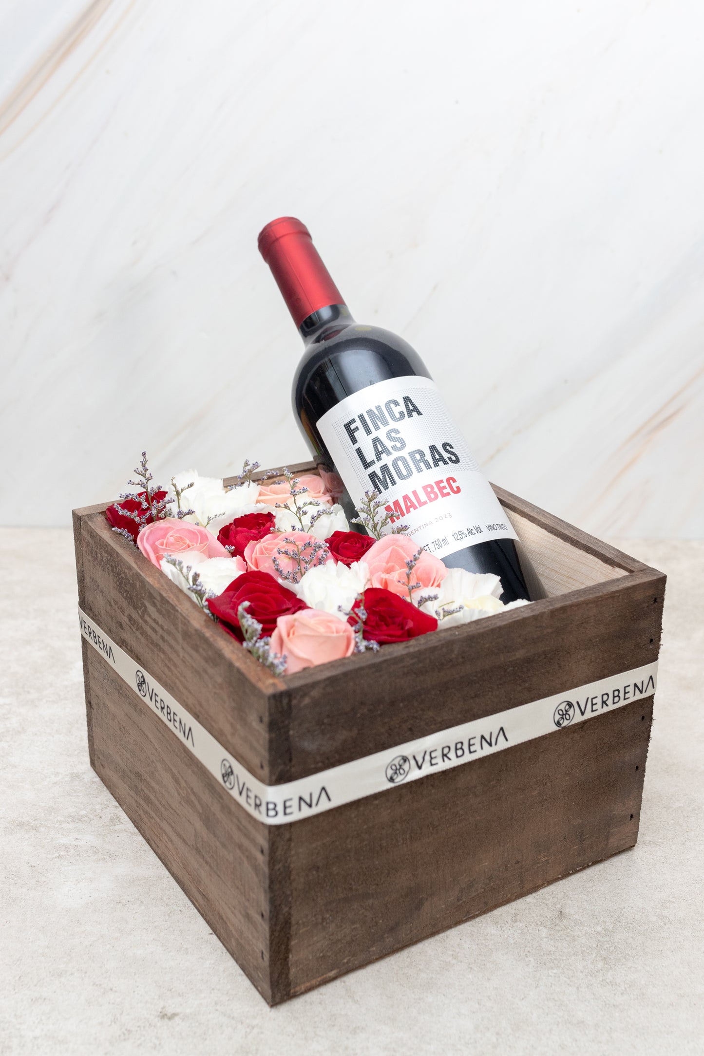 Dulce Amanecer // Caja de Vino y Flores