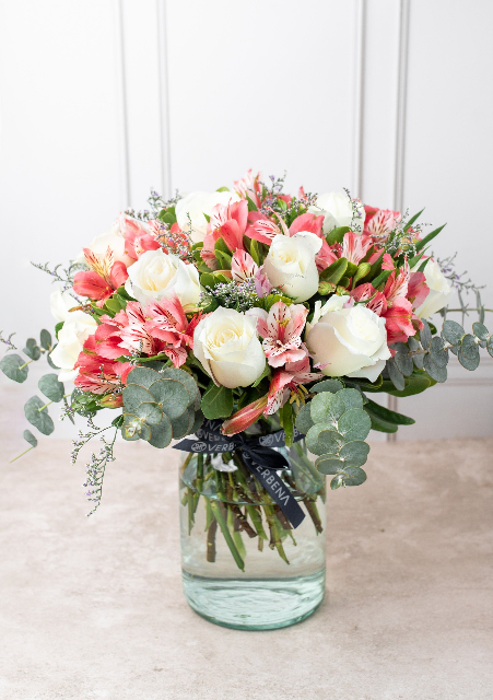 https://verbenaflores.com/collections/enviar-flores-domicilio-santa-ana-tepetitlan-zapopan