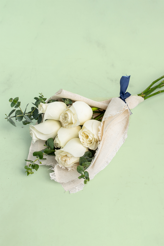 Ramo 6 Rosas Blancas - Envoltura Yute AGS