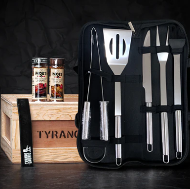 Producto personalizado Kit Asador y vino 3v