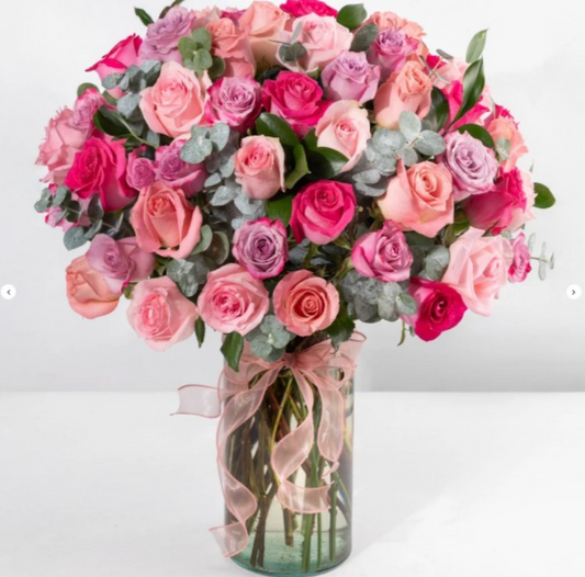 Pedido Especial Arreglo de 50 rosas rosas (Rositas y moradas)