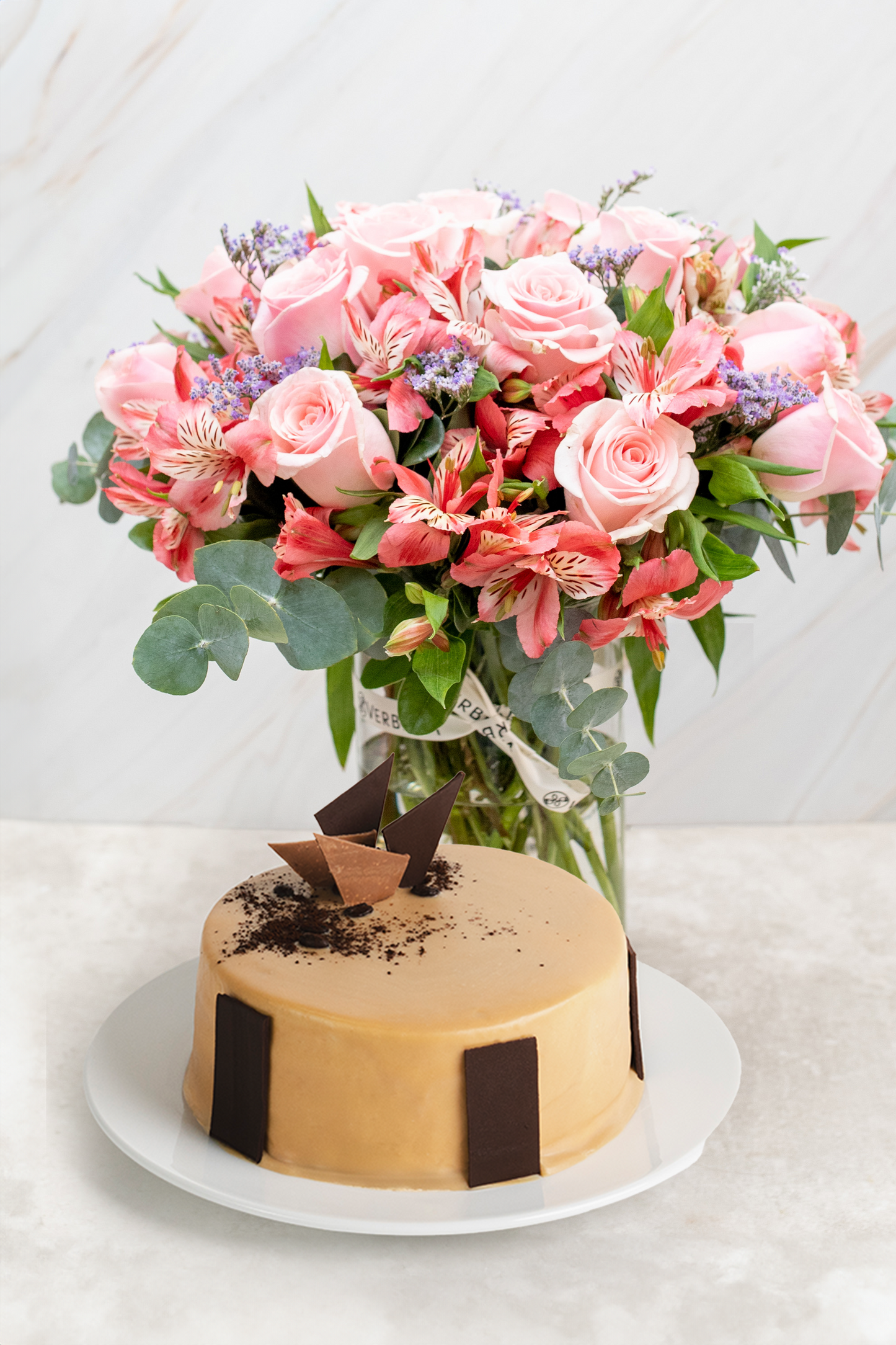 Cupido / Pastel Capuchino Grande QRO