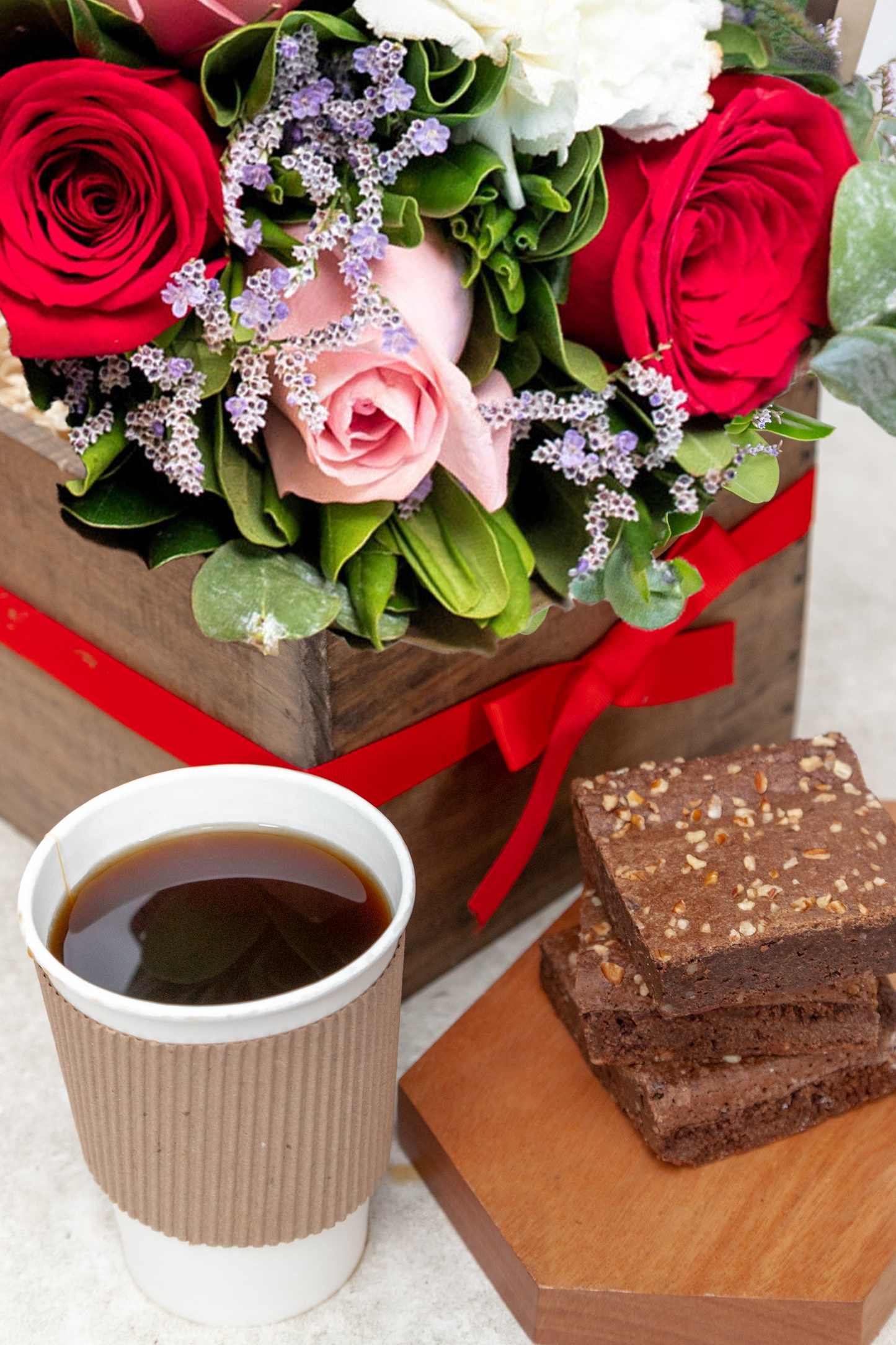 Kit Bom Día - Flores, Café y Brownies