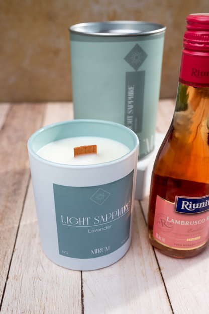 Kit Vela Mirum Light Sapphire - Vino Rosado + Suculenta