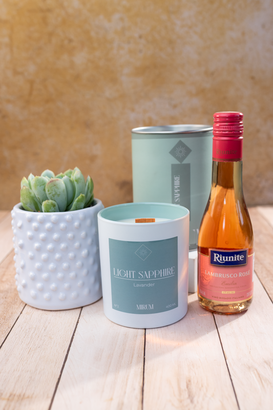Kit Vela Mirum Light Sapphire - Vino Rosado + Suculenta