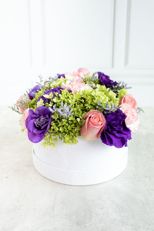 Corazón de melón // Caja de Flores, Rosa Clarita, Lisianthus, Clavel Rosa y Hortensia APO
