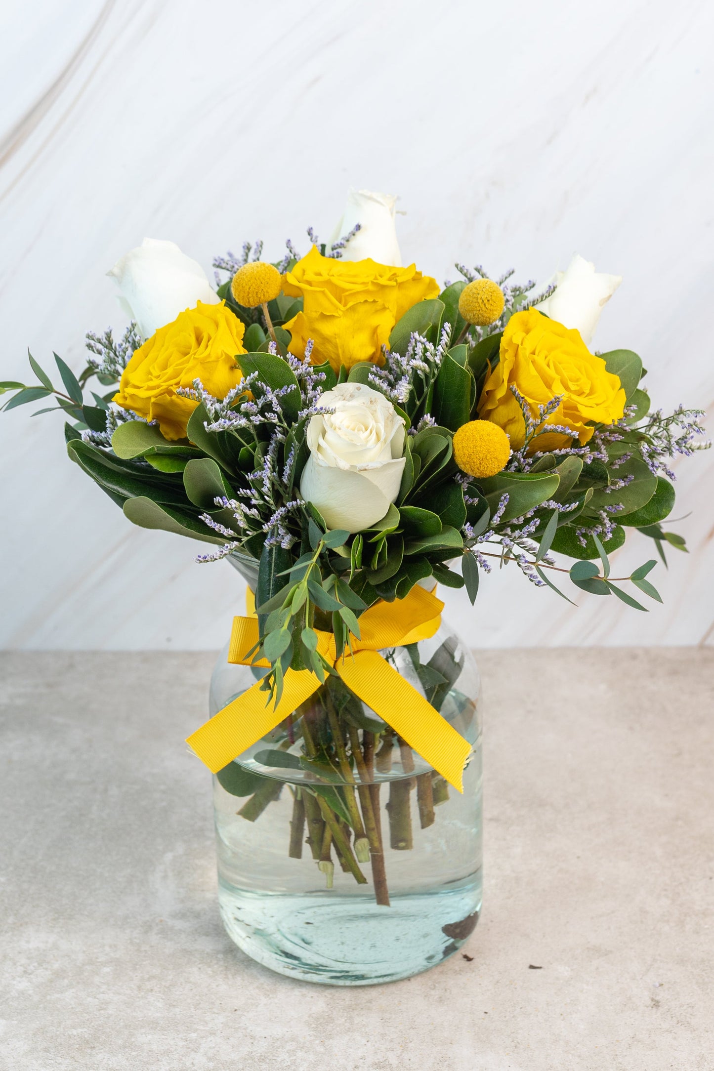 Mimosa - Rosa Amarilla Eterna con Rosa Blanca y Craspedia LOS CABOS