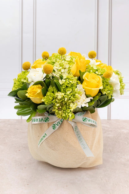 Vainilla - Rosa Amarilla, Clavel Blanco y Hortensia.