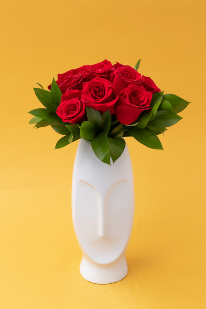 12 Rosas Rojas con Florero Rostro SV - Flores