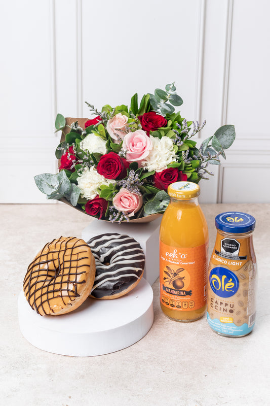 Buenos Días - Kit de Desayuno con Jugo, Café y Flores M