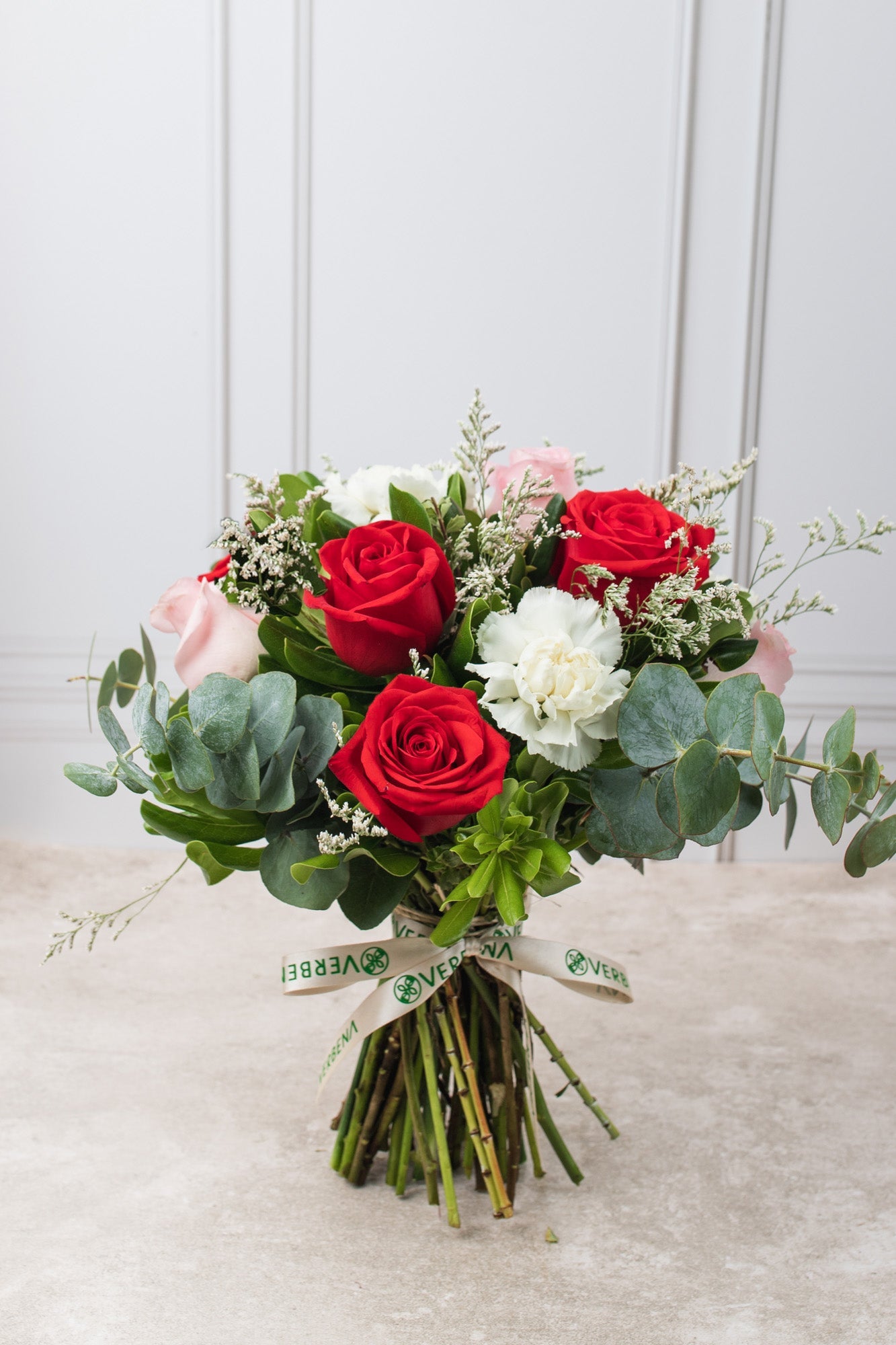 Ramo María Bonita - Rosa Roja, Rosa Clarita y Clavel Blanco VILLA