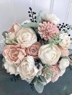 1 Ramo para Novia 2 Peonias Rosa y 2 Blanca, 12 Rosas claritas y 12 Rosas blancas, Dusty Milla,Trueno y Dólar