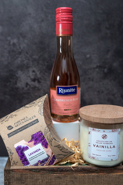 Kit - Tranquilidad Rosada, vino Rosado, Vela y Jabón.