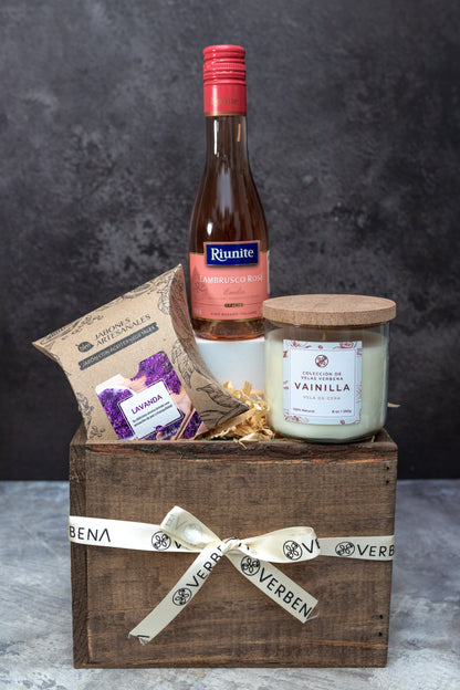 Kit - Tranquilidad Rosada, vino Rosado, Vela y Jabón.