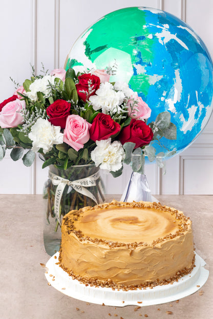 María Felix - con Pastel Grande Dulce de Leche y Globo Explosión Verde y Azul