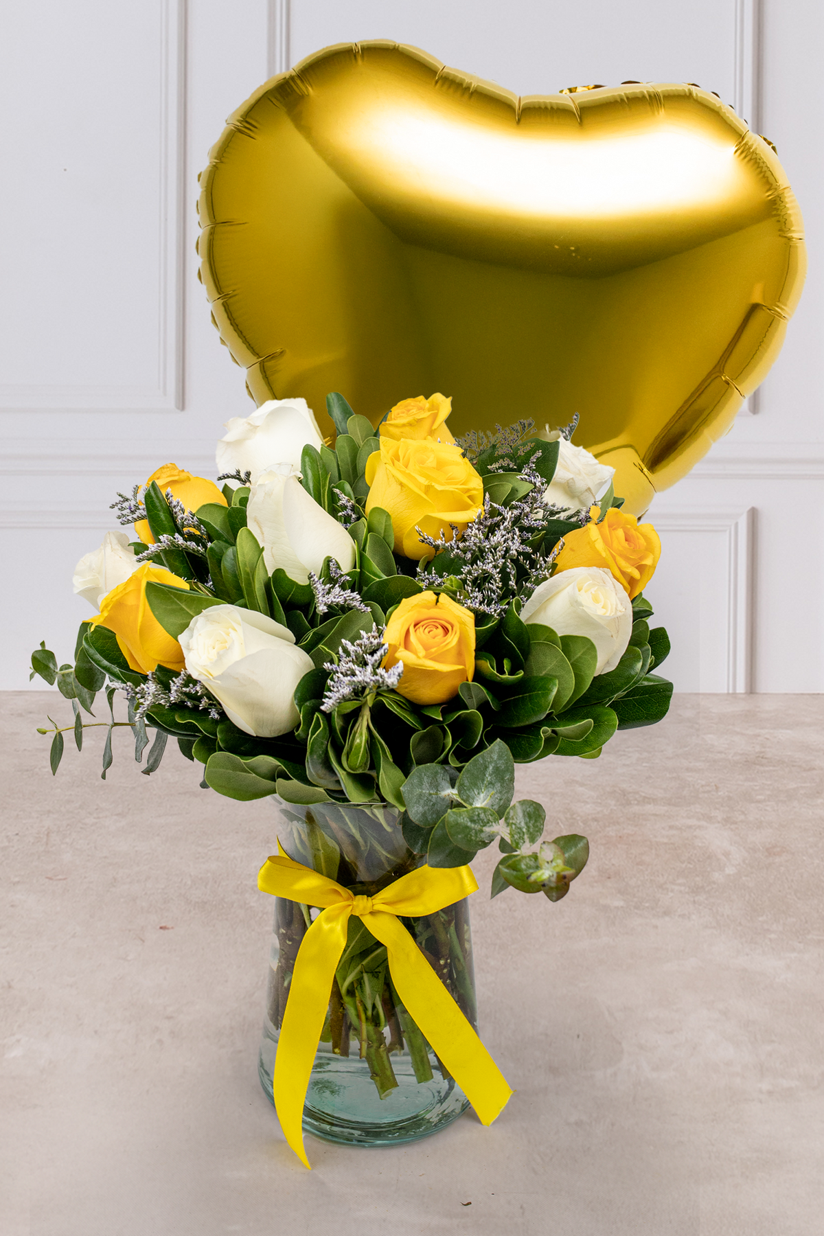 Globo Corazón Amarillo con Mediodía - Rosa Amarilla y Rosa Blanca | Verbena 21S