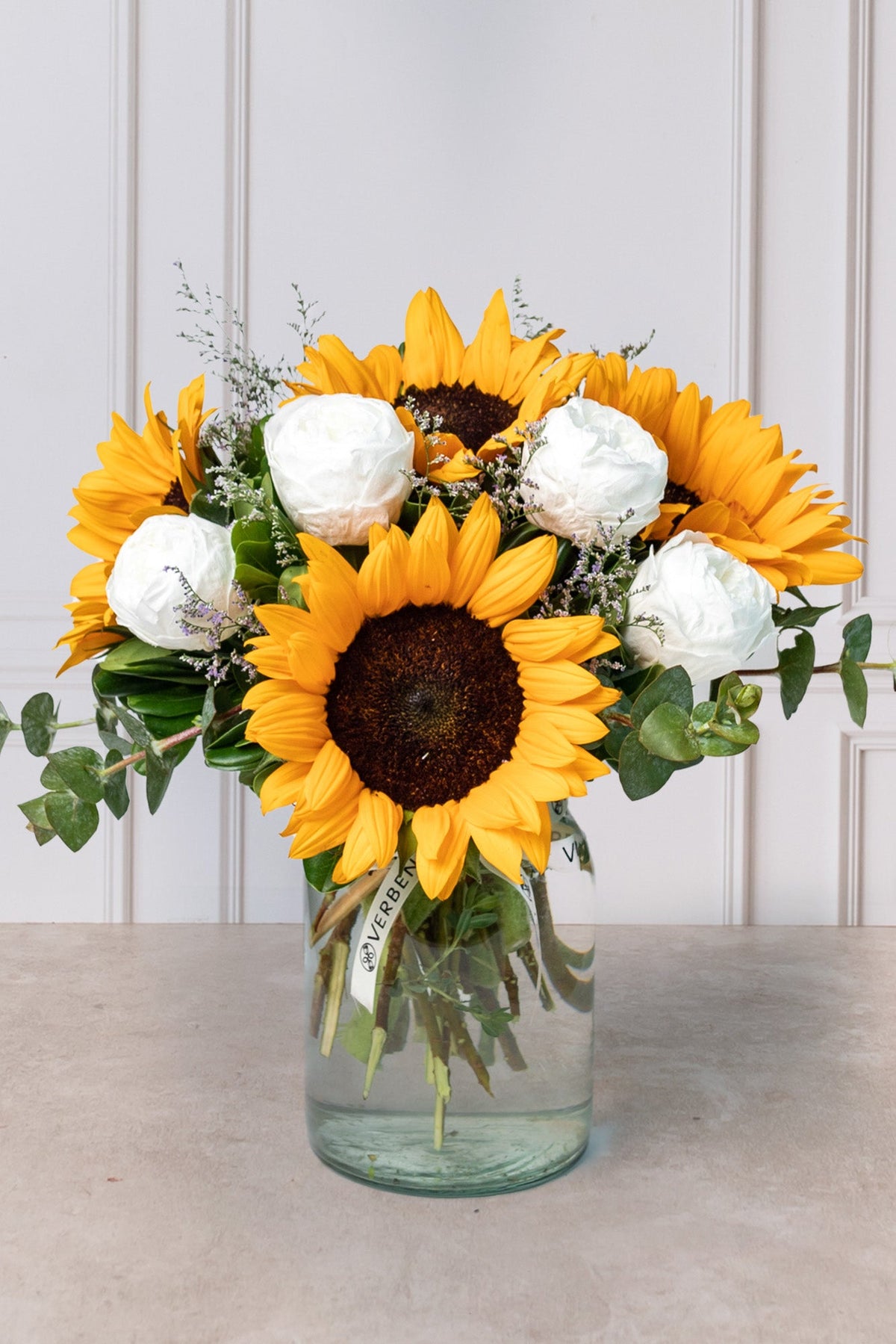 Serenata / Peonia Blanca y Girasol QRO