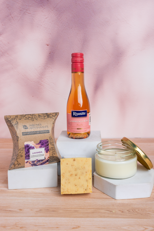 Kit Tranquilidad Rosada - Vino Rosado, Vela y Jabón