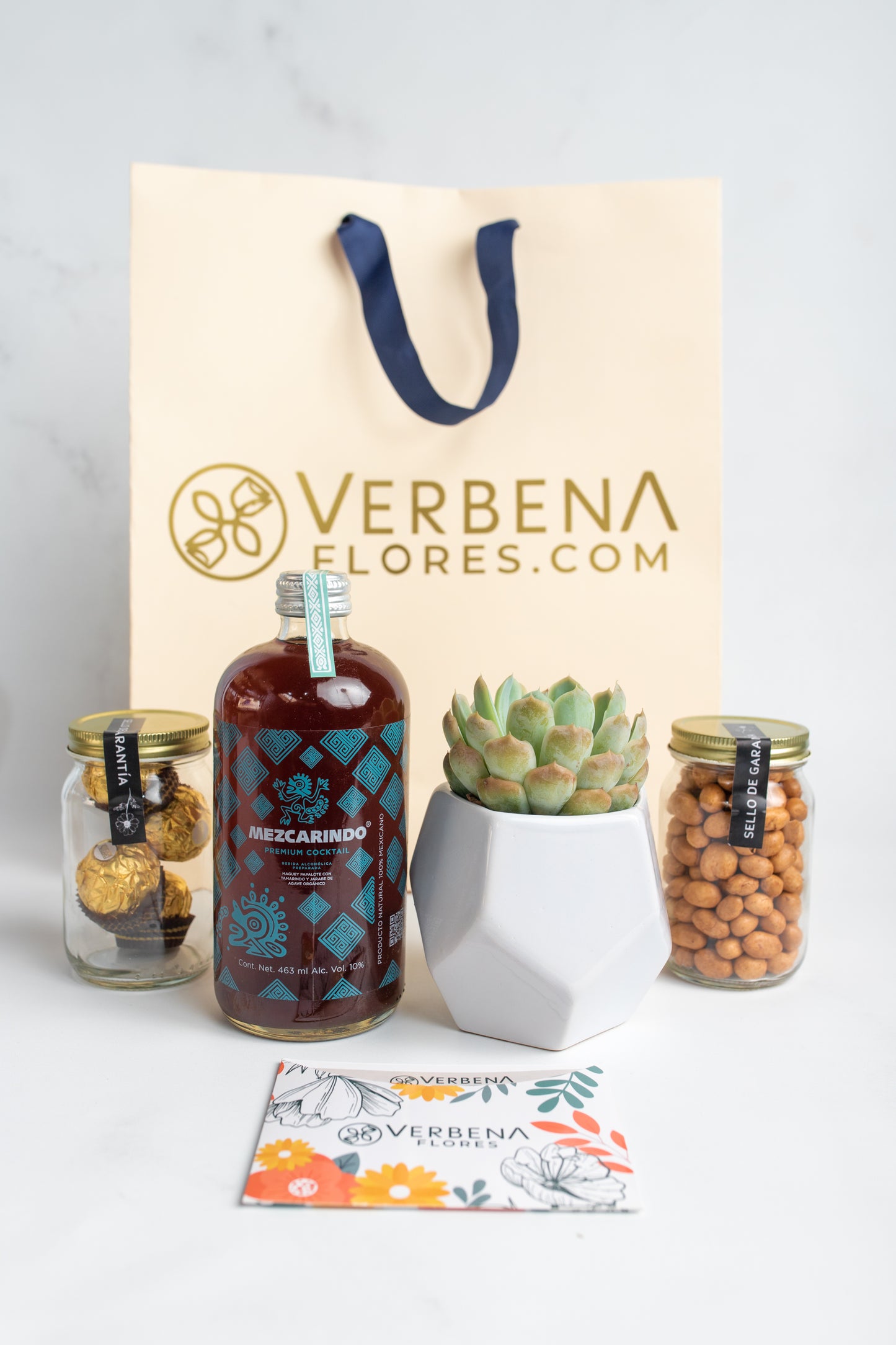 Kit Mezcarindo - Mezcal, Chocolates, Cacahuates + Suculenta