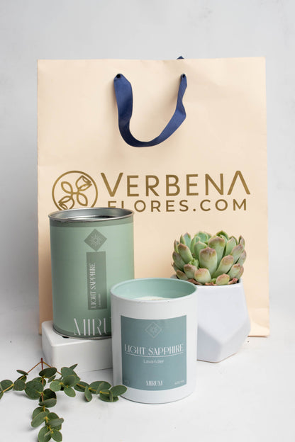 Kit Vela Mirium Light Sapphire - Vino Rosado + Suculenta