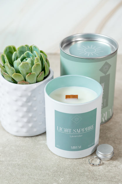 Kit Vela Mirium Light Sapphire - Vino Rosado + Suculenta